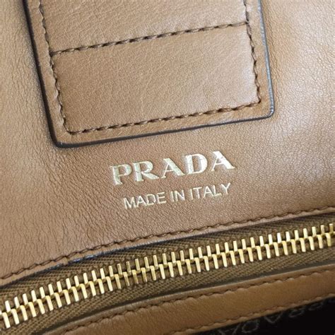 borse di prada immagini